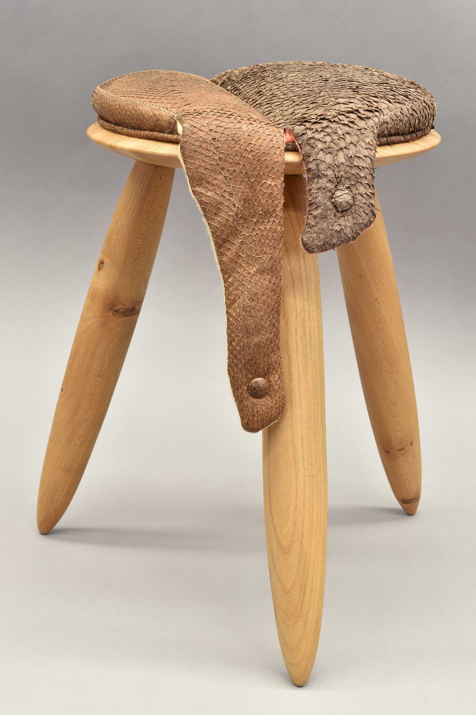 fishleather stool_merel karhof